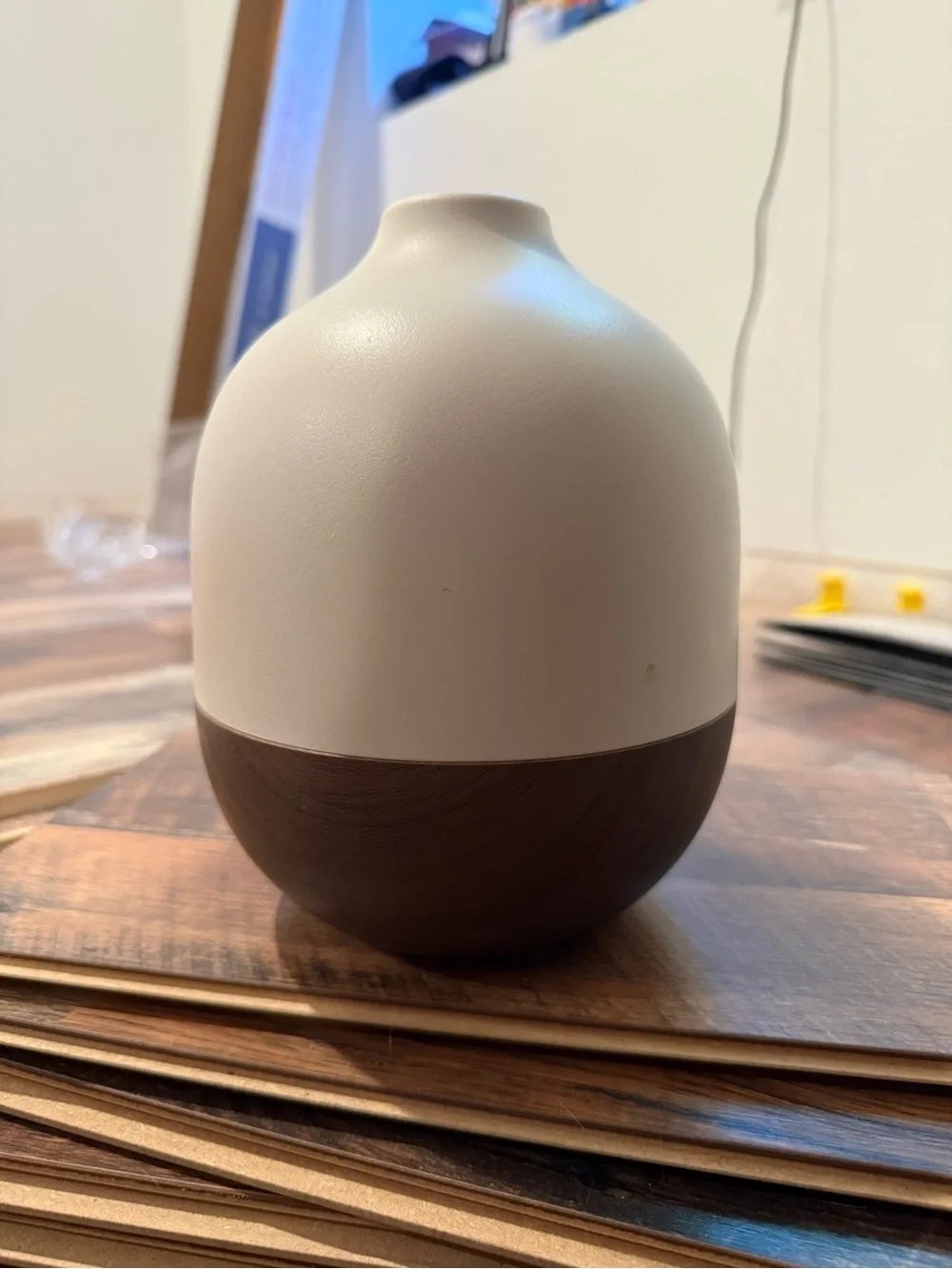 Project Q PB-28 Electric Aromatherapy Oil Diffuser White/Brown Woodgrain Base.